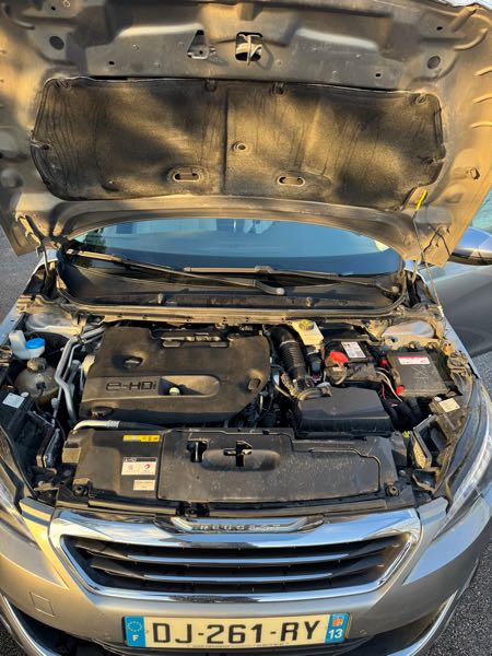 Peugeot 308 II 2.0 BLUEHDI 150 S&amp;S FELINE EAT6