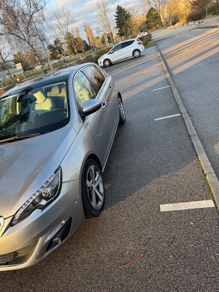 Peugeot 308 II 2.0 BLUEHDI 150 S&amp;S FELINE EAT6