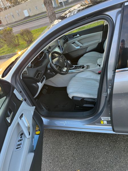 Peugeot 308 II 2.0 BLUEHDI 150 S&amp;S FELINE EAT6