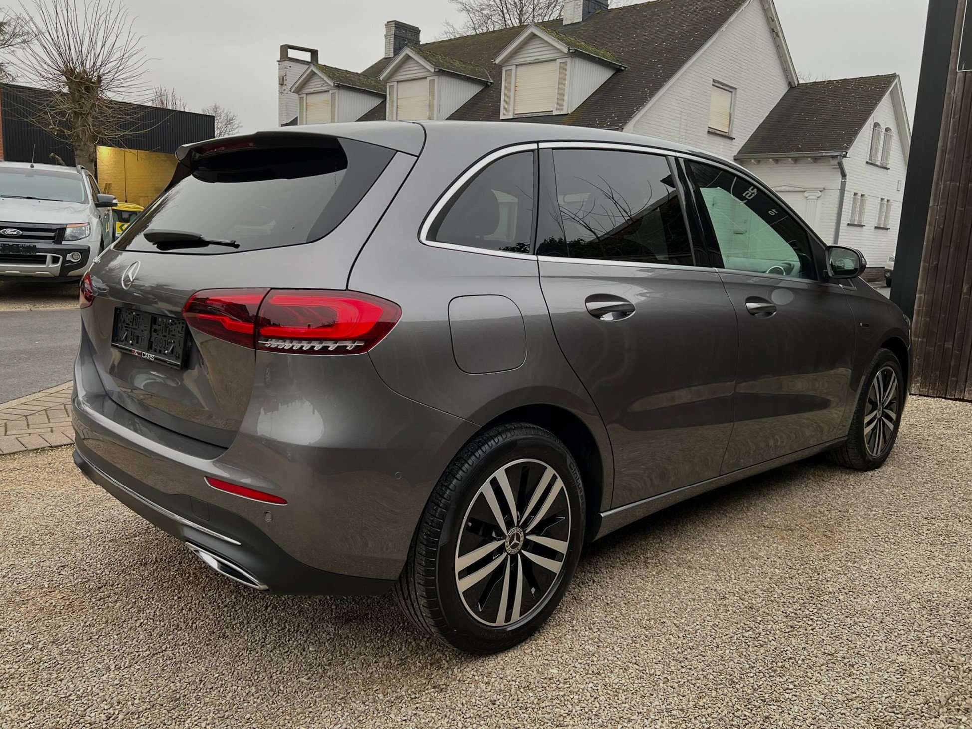 Mercedes-Benz B 250 e PHEV FULL-LED/17"/CAM/CRUISE/ZETELVERW.