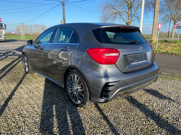 Mercedes-Benz Classe A 180 - /// Pack AMG ///-
