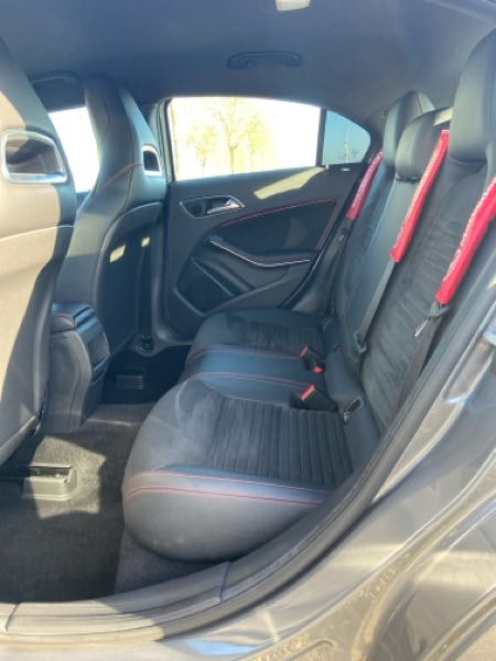 Mercedes-Benz Classe A 180 - /// Pack AMG ///-