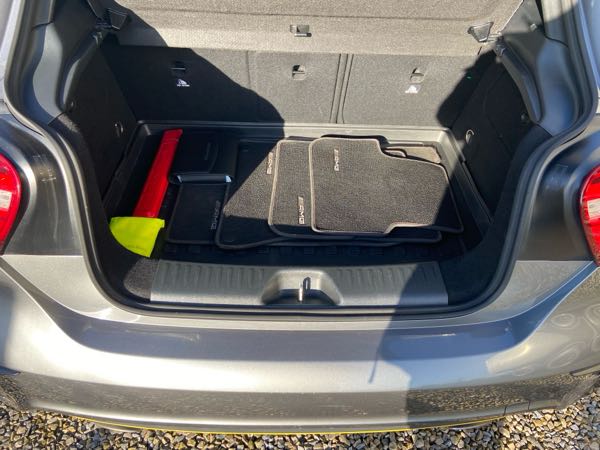 Mercedes-Benz Classe A 180 - /// Pack AMG ///-