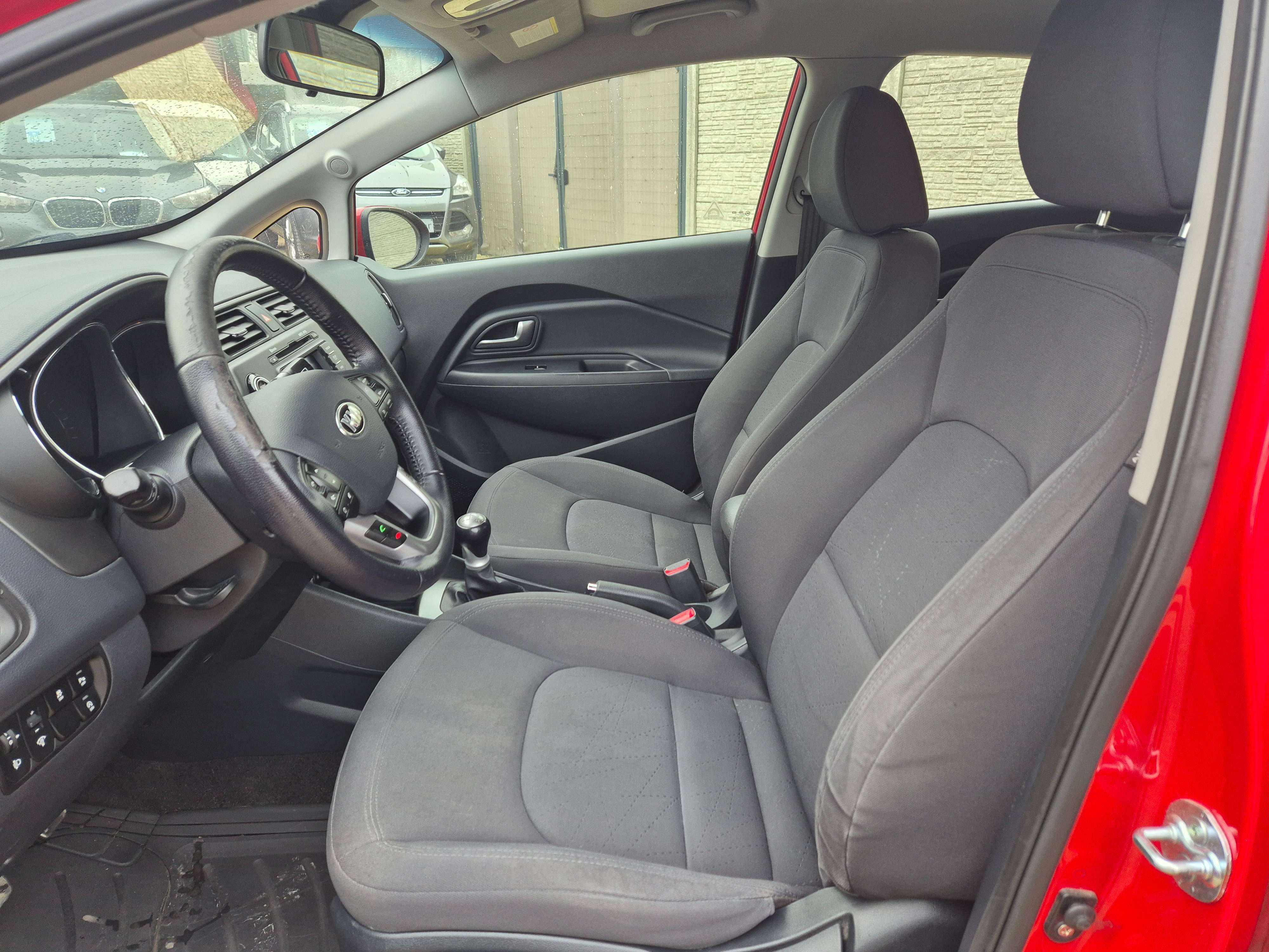 Kia Rio 1.2i Sense// CARNET//USB/CLIM/GARANTIE 12M/