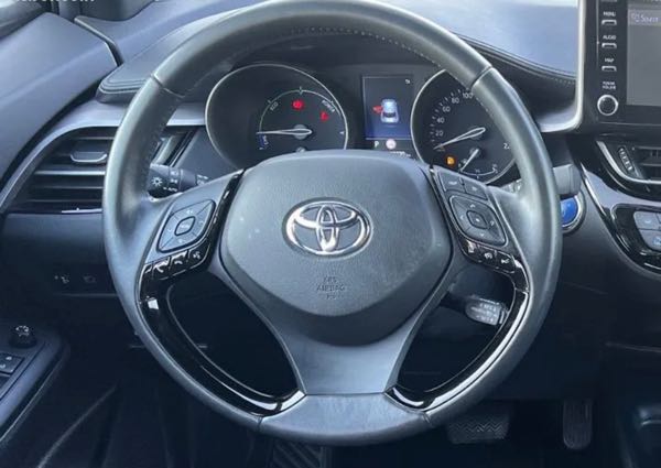 Toyota C-hr 122h Edition 2WD E-CVT MY20
