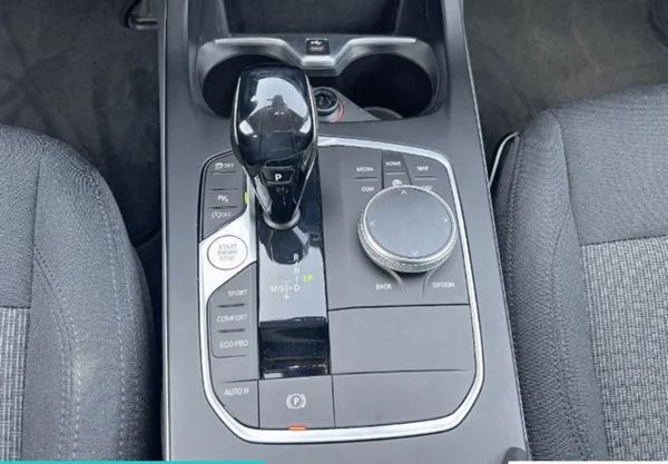 Bmw Serie 1 118iA 136ch Lounge DKG7