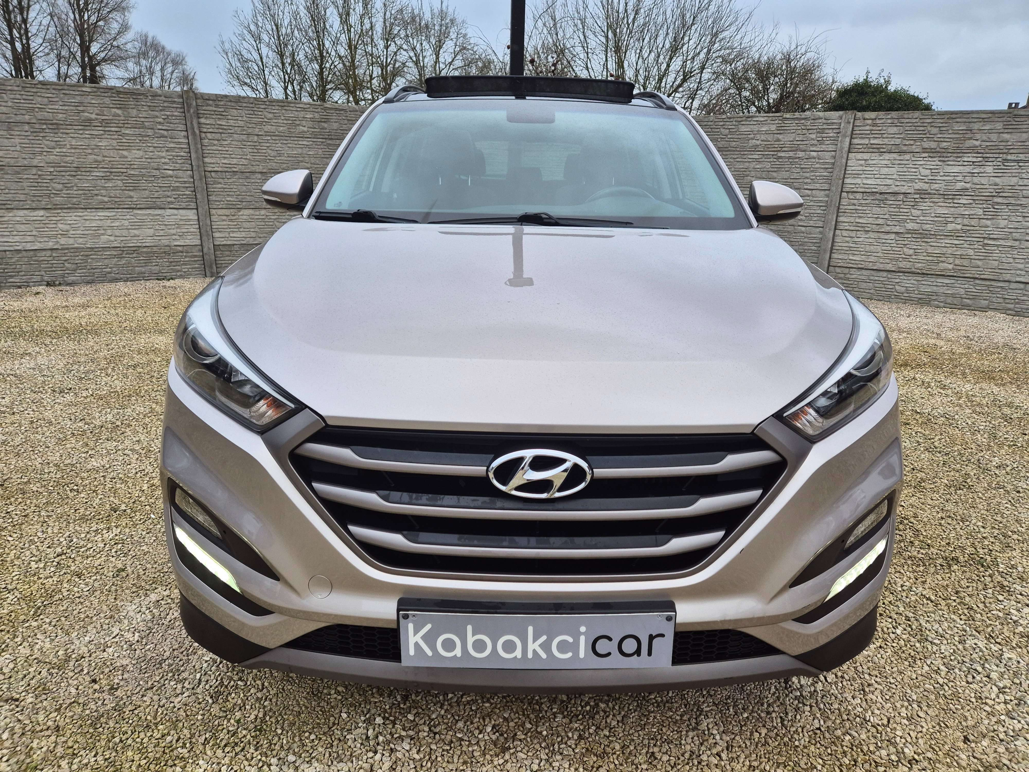Hyundai TUCSON 1.7 CRDi 2WD Premium// CARNET//GPS/USB/GARANTIE