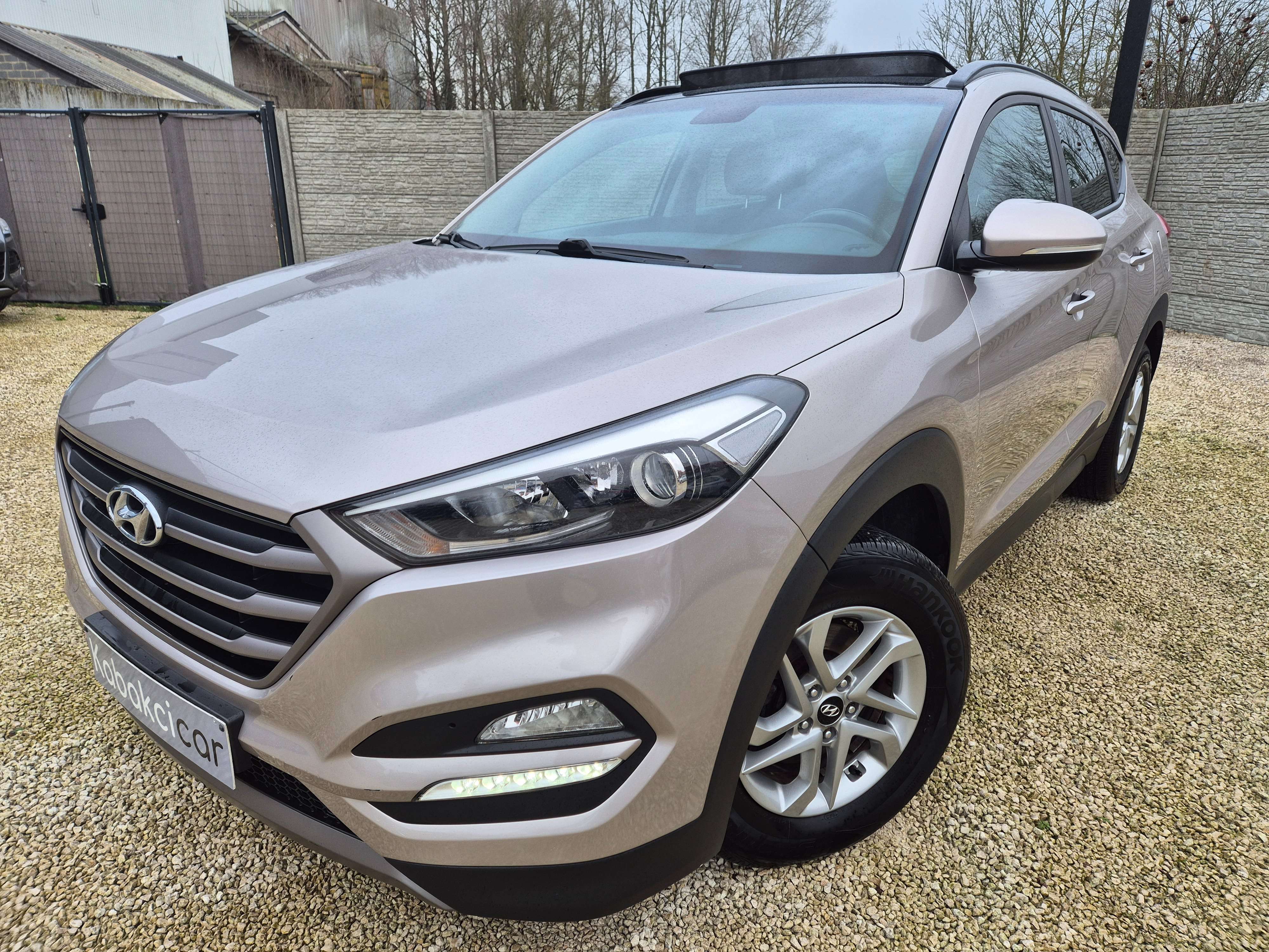Hyundai TUCSON 1.7 CRDi 2WD Premium// CARNET//GPS/USB/GARANTIE