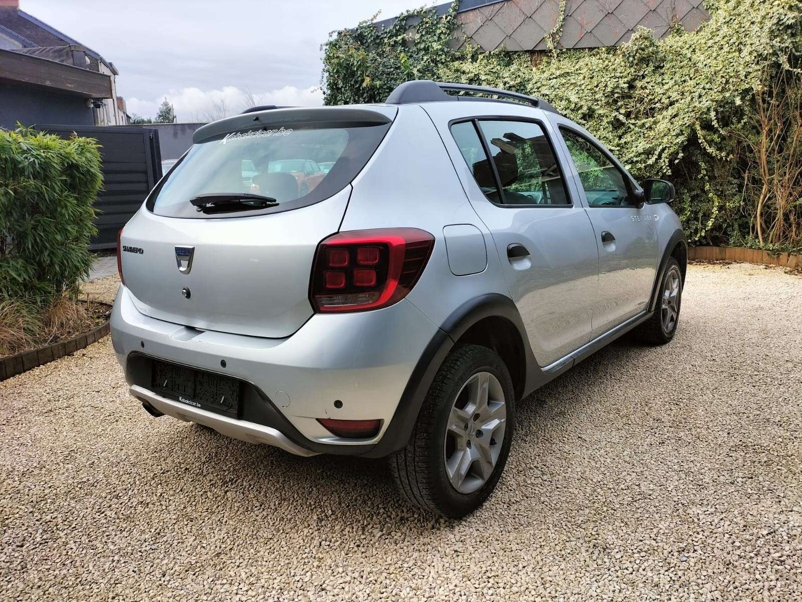 Dacia Sandero Stepway 0.9 TCe - Petit Budget Economique - Garantie 12 Mois avec Entretien Effectué - Dispo Rapidement - Zone LEZ Ok