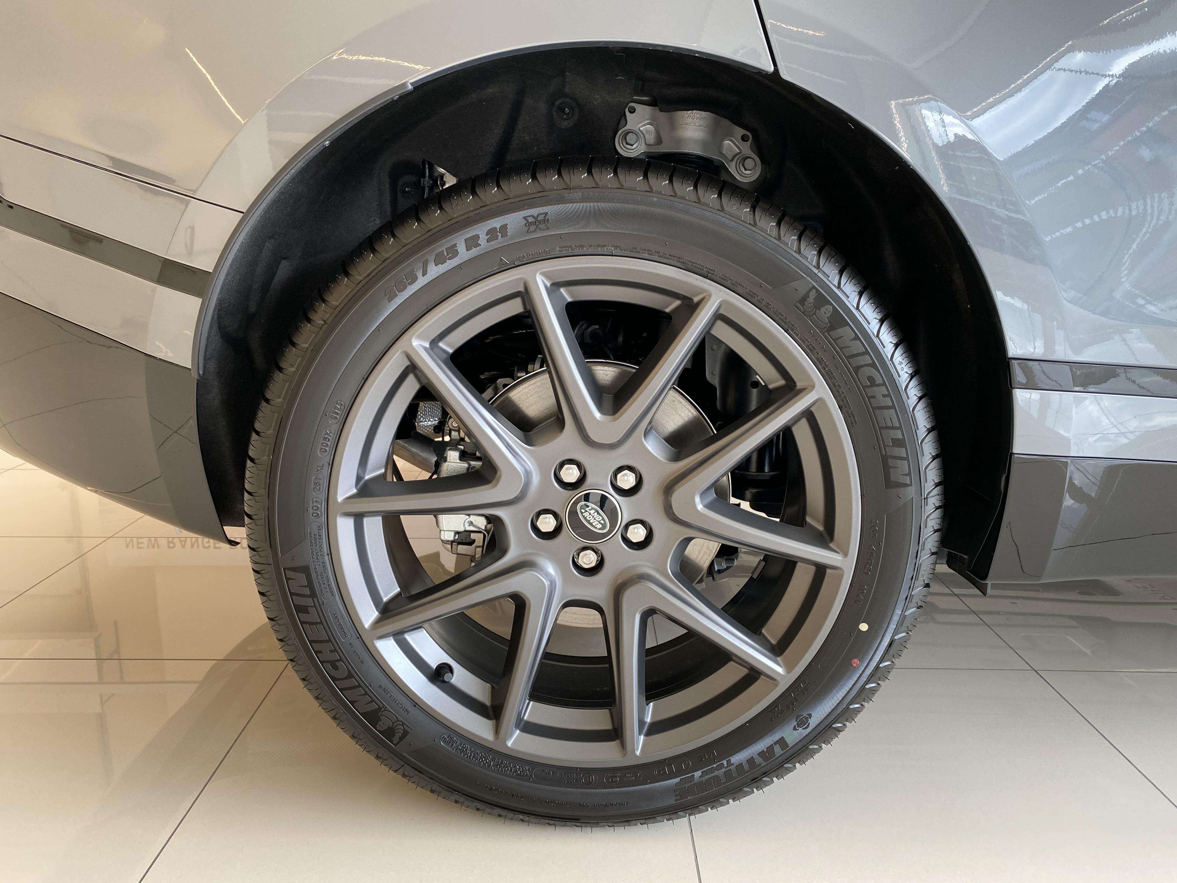 Land Rover Range Rover Velar p400 Dynamic SE plug in hybrid