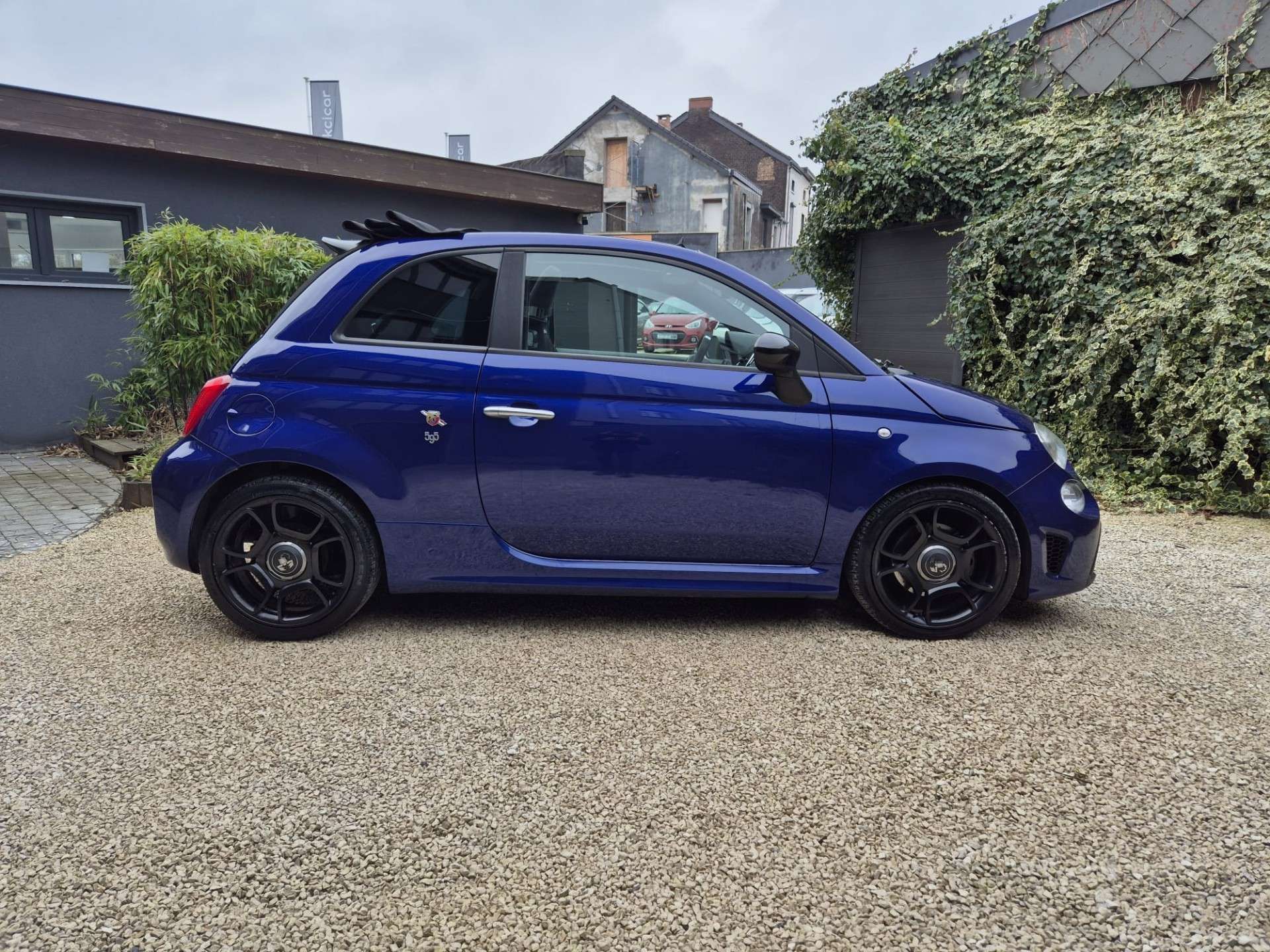 Abarth 595C 1.4 T-Jet Pista - Sportive et Cabriolet - Garantie 12 Mois avec entretien Effectué - Dispo Rapidement - Zone LEZ OK