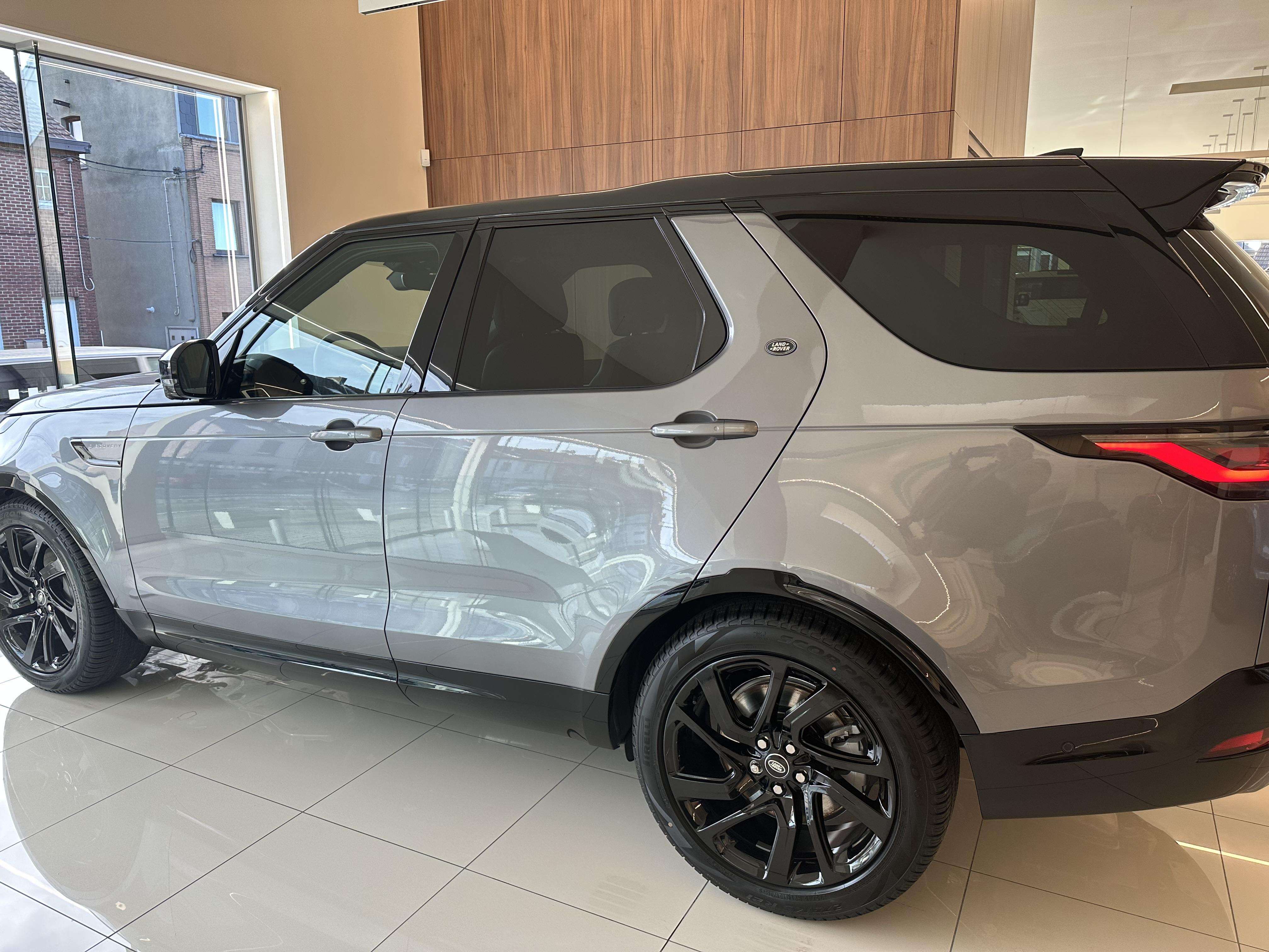 Land Rover Discovery Dynamic  7places