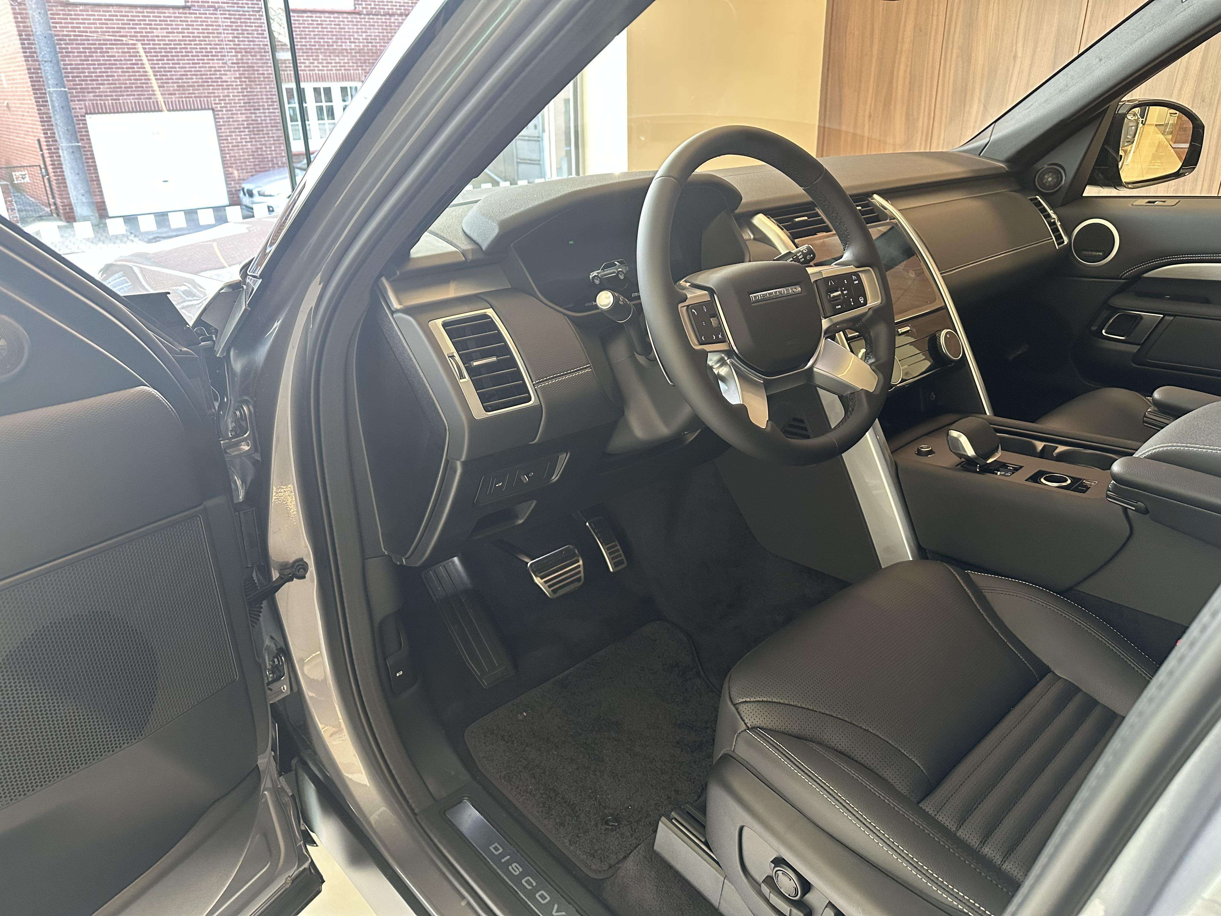 Land Rover Discovery Dynamic  7places