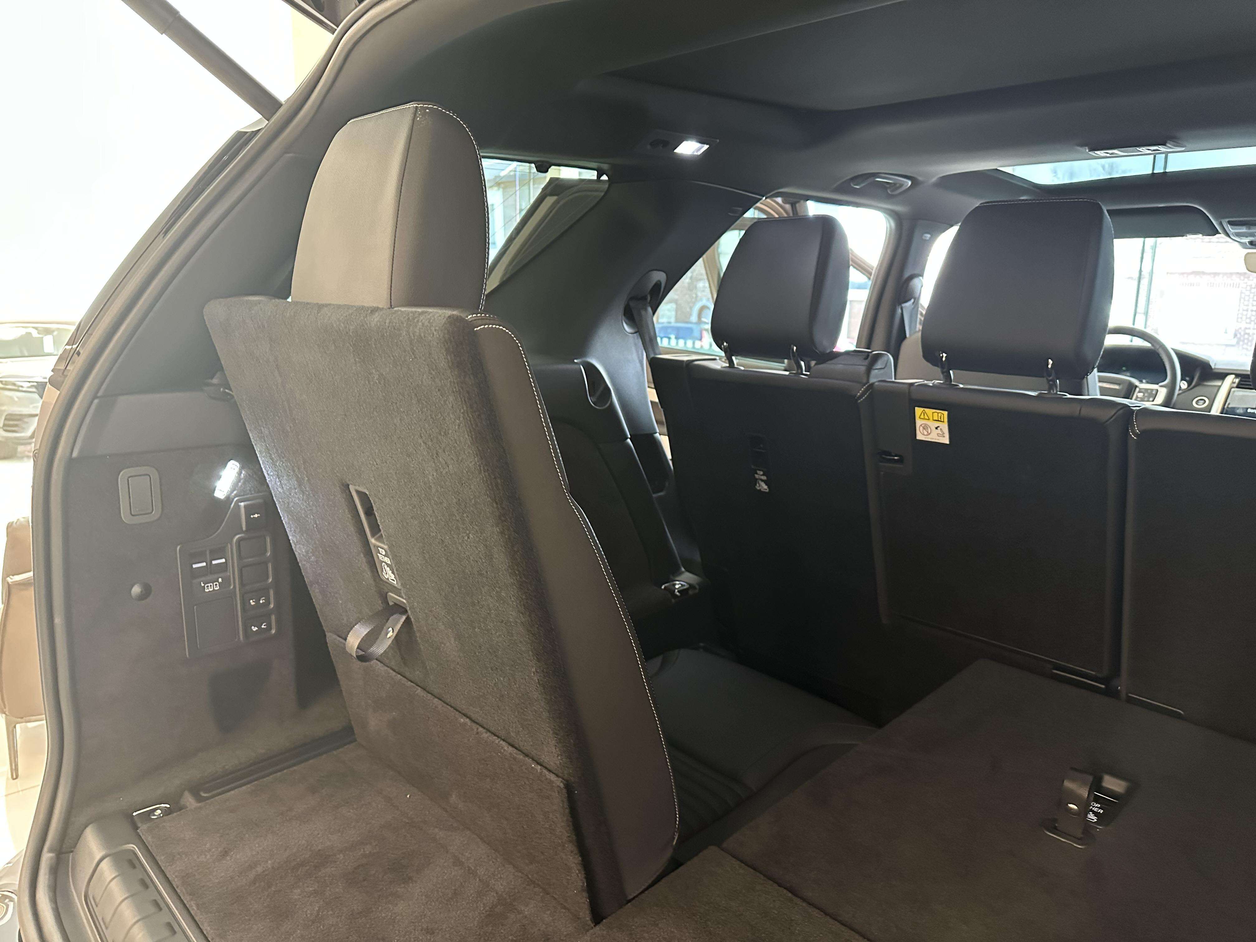 Land Rover Discovery Dynamic  7places