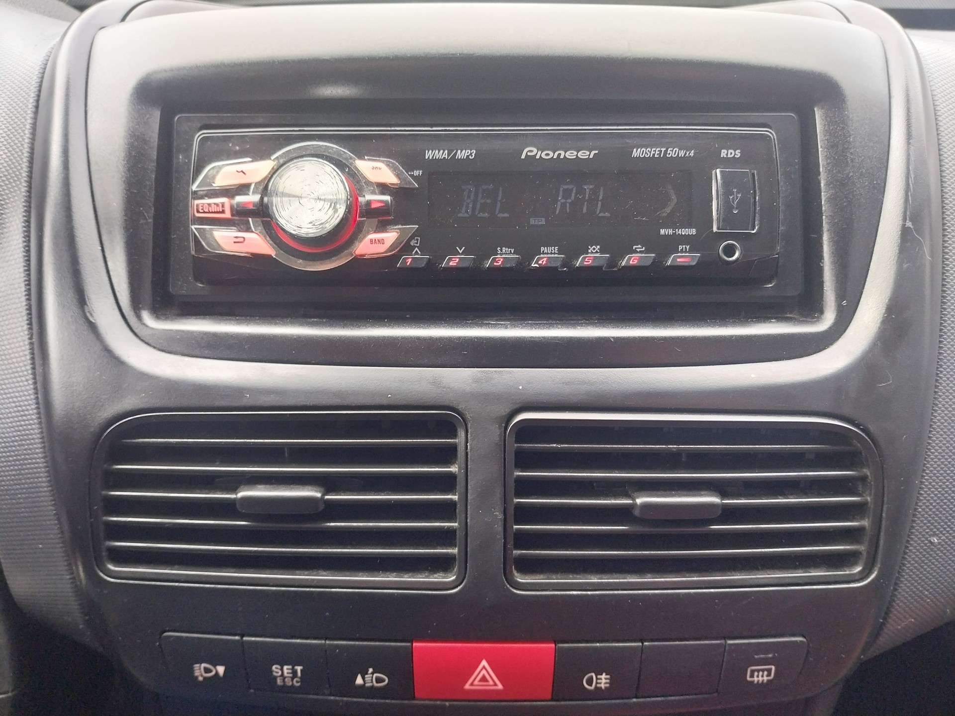 Fiat Doblo 1.6 Multijet 105 -Idéal Famille Ludospace Petit Budget - Garantie 12 Mois avec Entretien Effectué - Dispo Rapidement