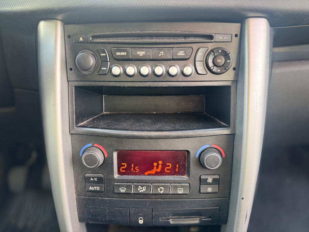 Peugeot 207 AFFAIRE 1.6 HDI 92 FAP PACK CD CLIM