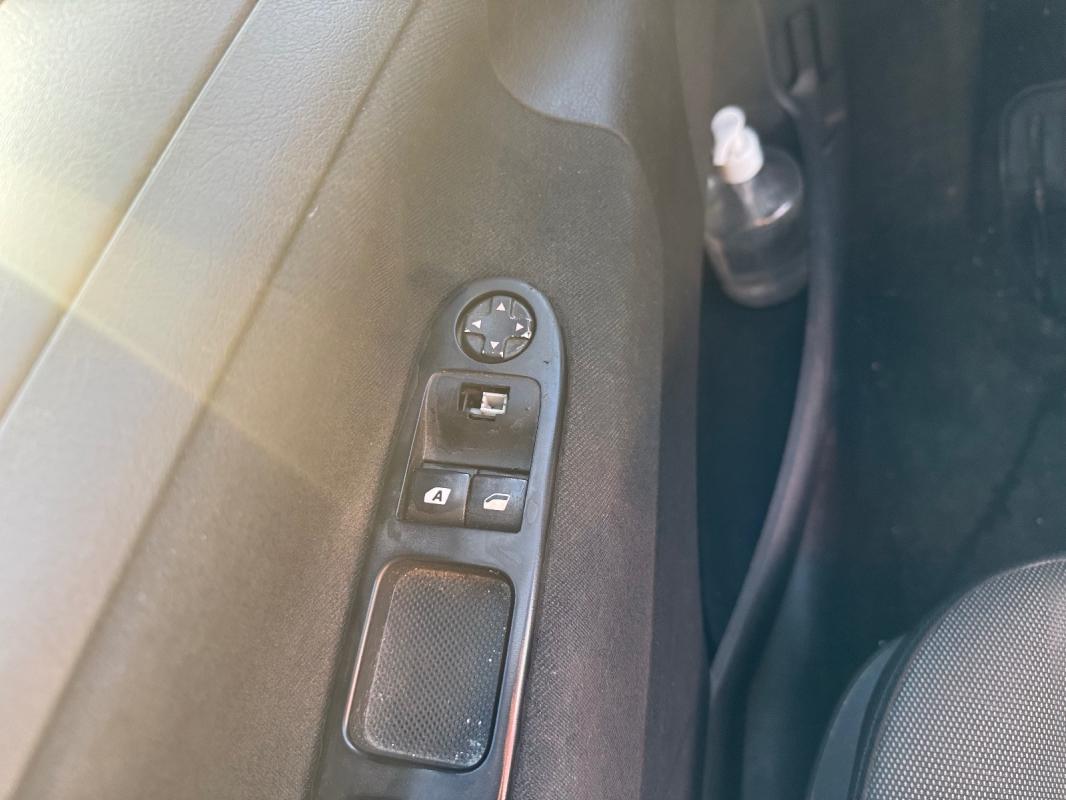 Peugeot 207 AFFAIRE 1.6 HDI 92 FAP PACK CD CLIM