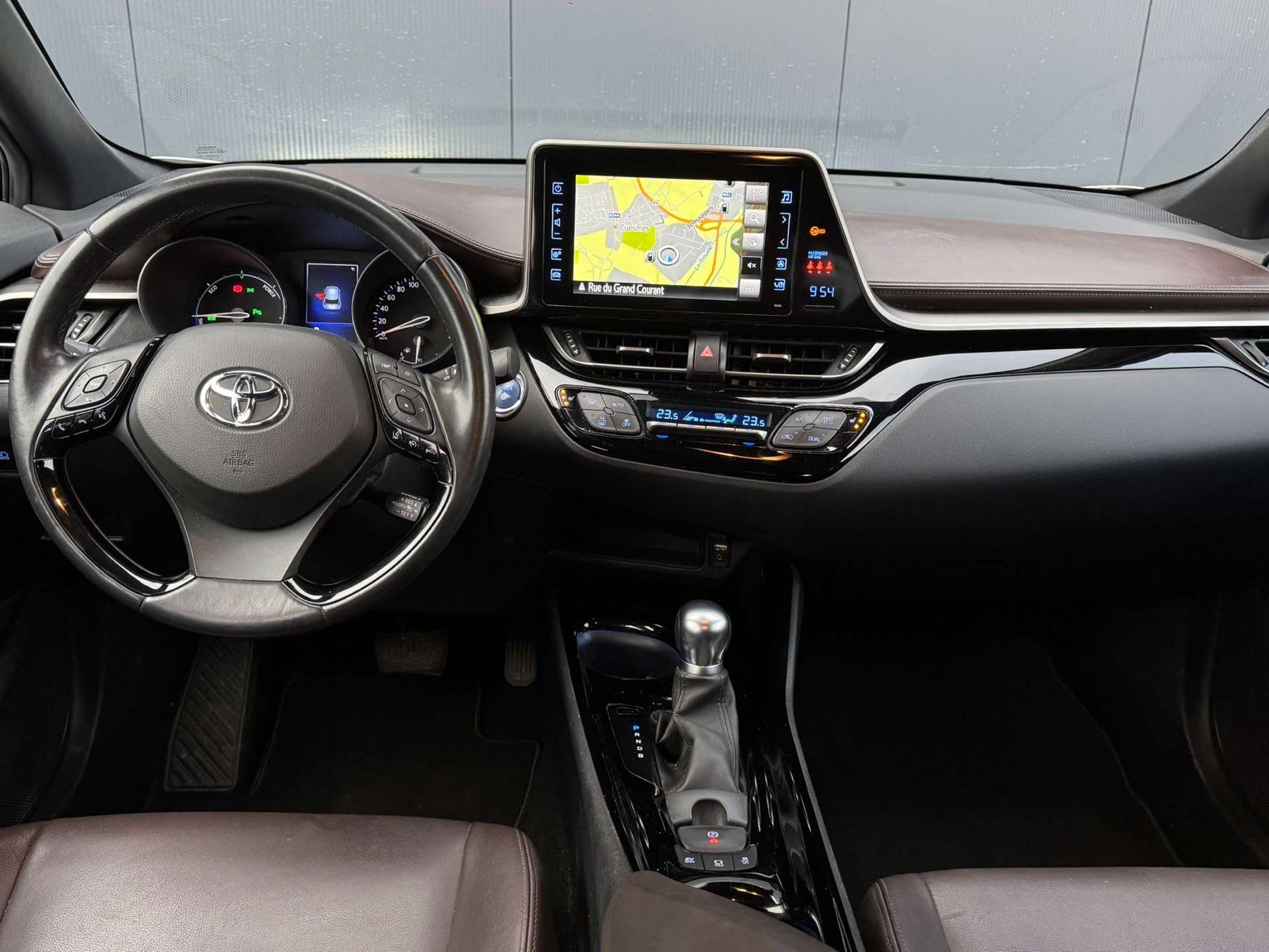 Toyota C-HR 1.8i VVT-i Hybrid E-CVT //Cuir//Navi//Garantie 12M
