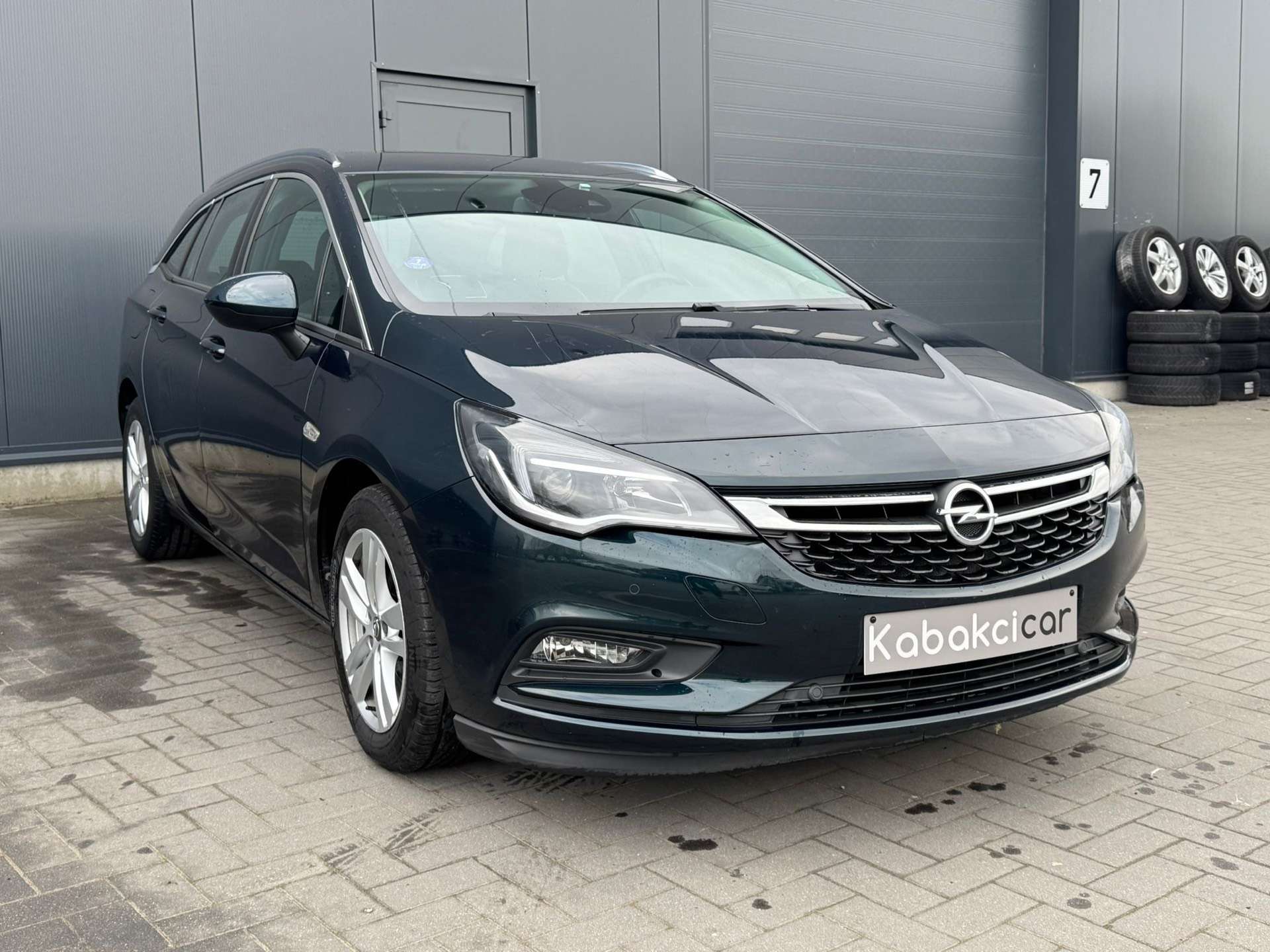 Opel Astra Sports Tourer 1.0 Turbo ECOTEC Easytronic // NAVI