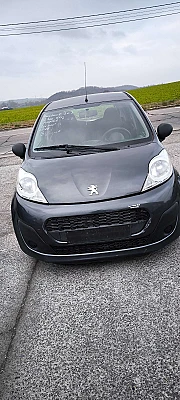 Peugeot 107 1100 essence 5 portes