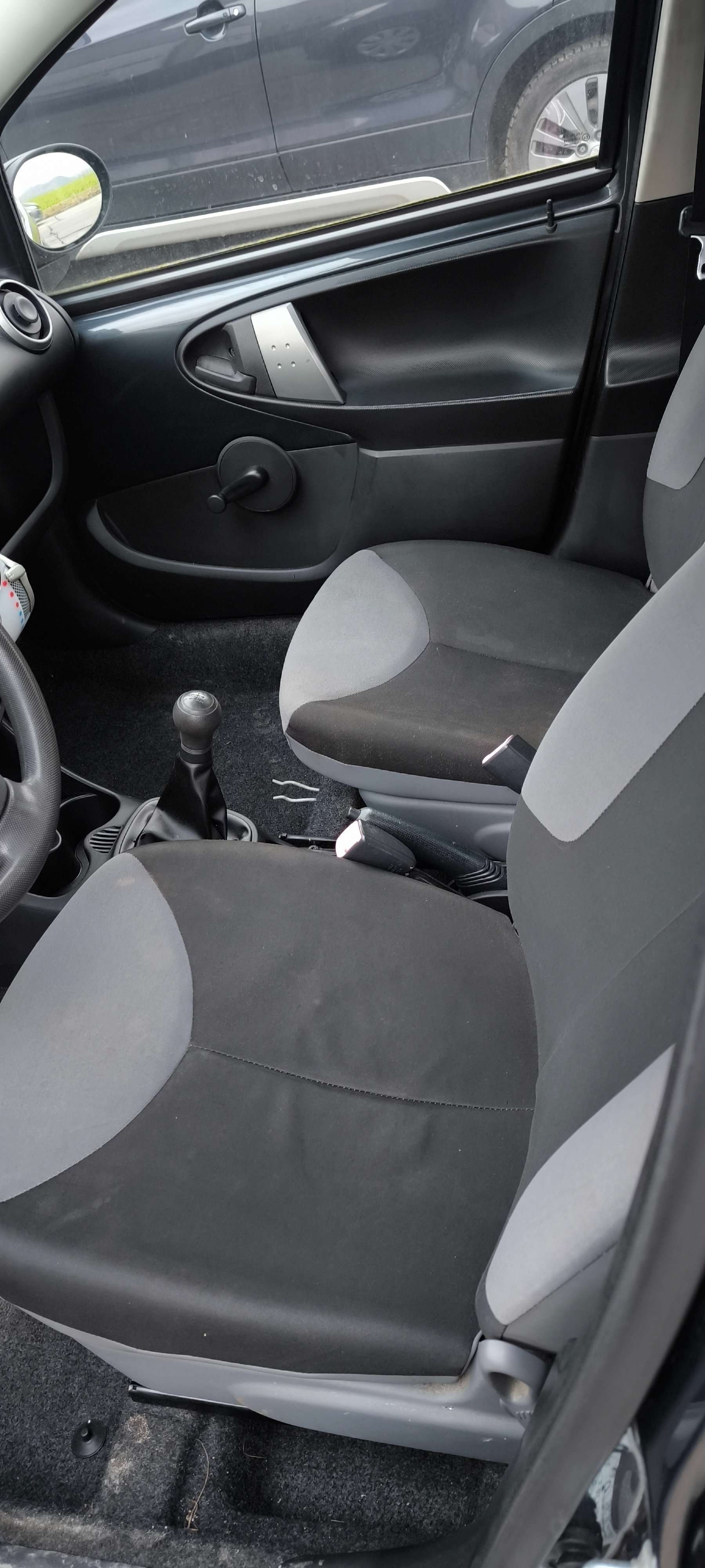 Peugeot 107 1100 essence 5 portes