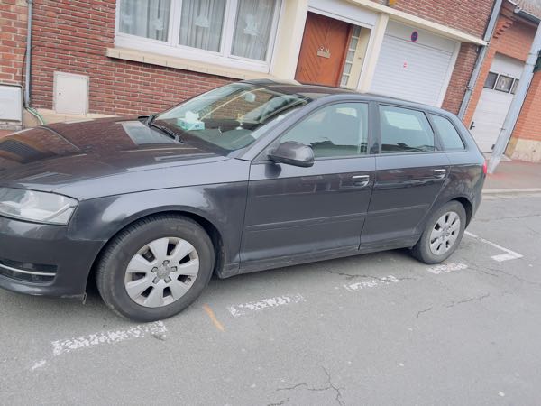 Audi A3 III SPORTBACK 1.6 TDI 105 AMBIENTE
