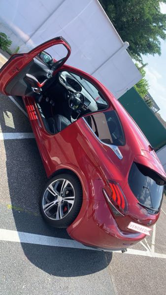 Peugeot 208 (2) 1.6 THP 208 S&amp;S GTI 3P