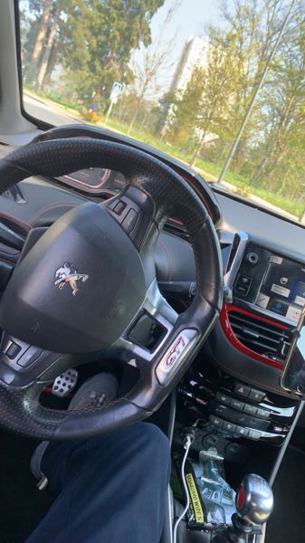 Peugeot 208 (2) 1.6 THP 208 S&amp;S GTI 3P