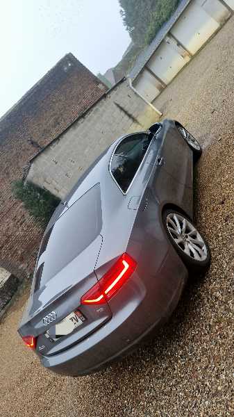 Audi A5 (2) 2.0 TDI 177 AVUS