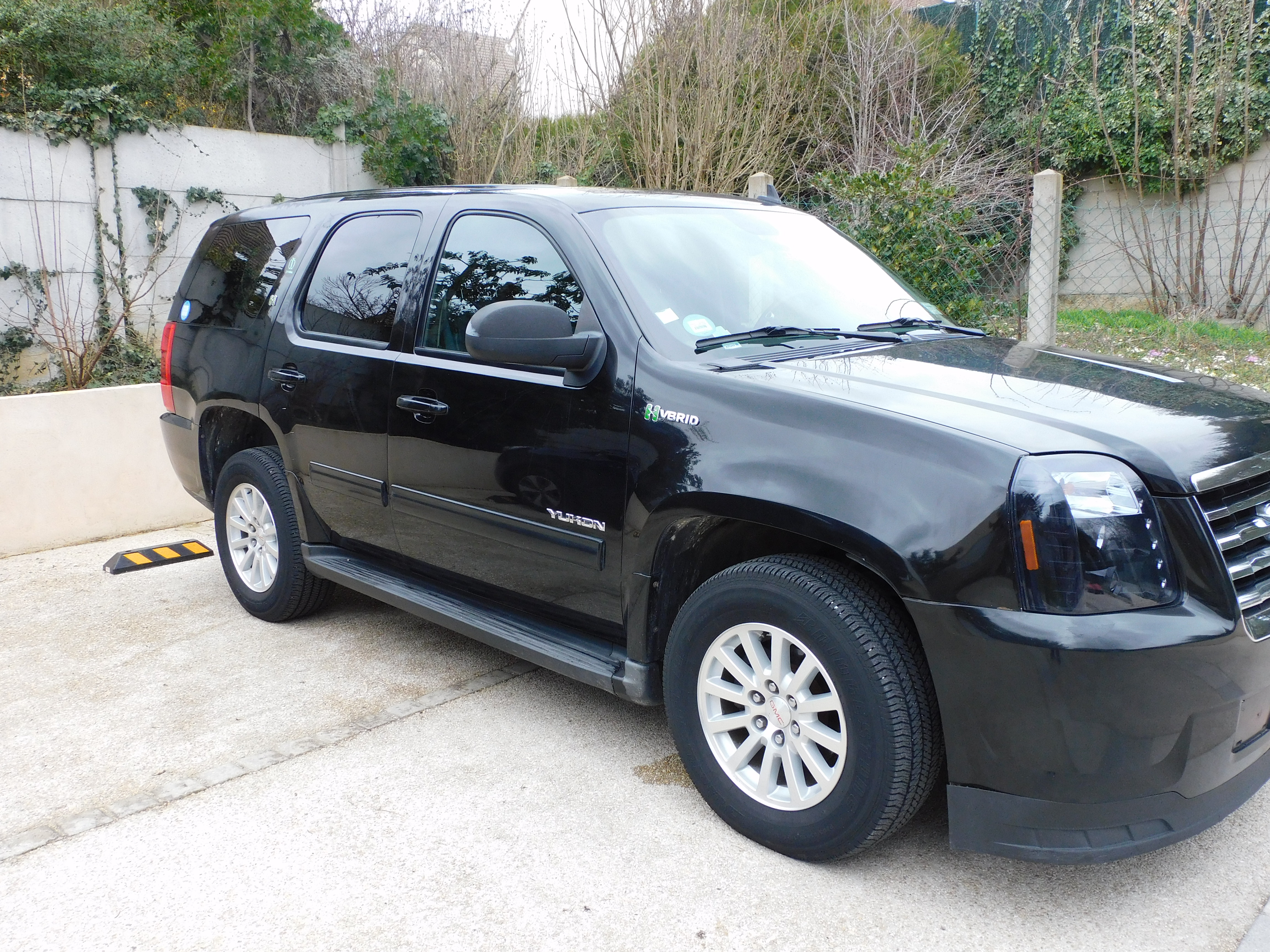 GMC Yukon hybrid