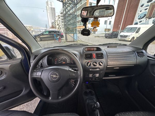 Opel Agila Opel Agila 1.0i XEP 12v Enjoy