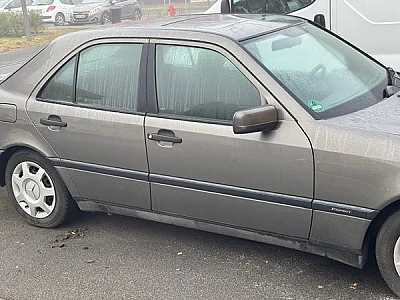 Mercedes-Benz Classe C classe c180