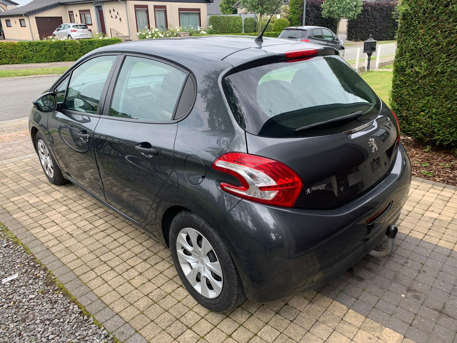 Peugeot 208 (2) 1.2 PURETECH 68 ACTIVE 5P