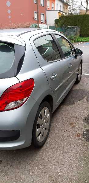 Peugeot 207 1.6 HDI 16V 90 URBAN 5P