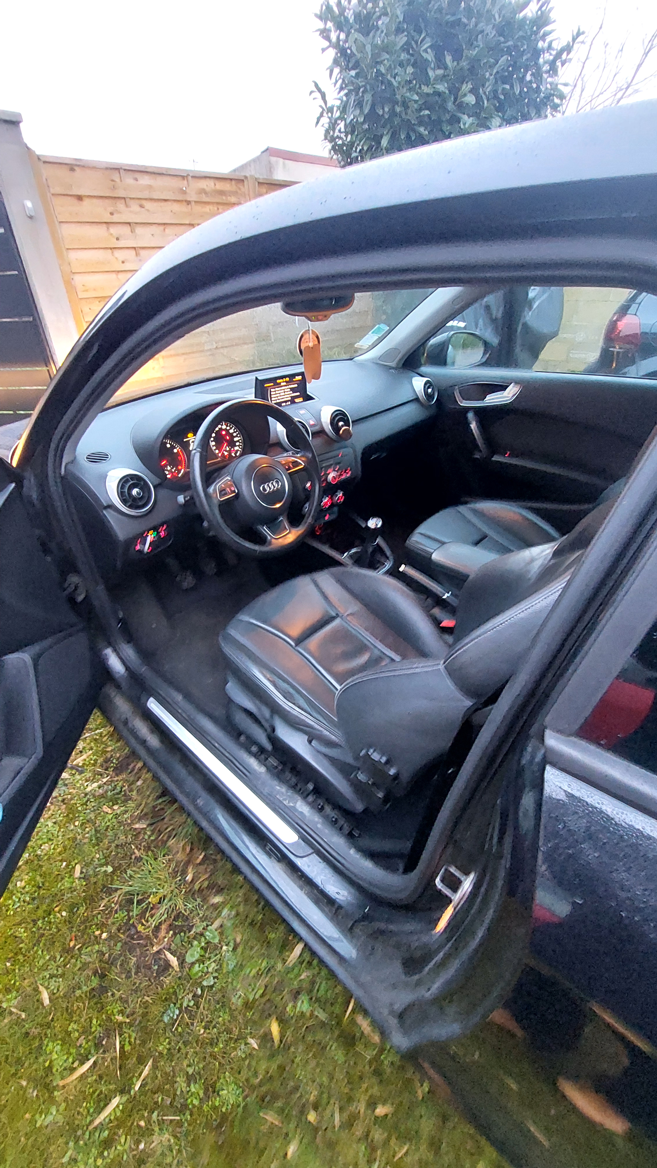 Audi A1 1.4 TFSI 122 AMBITION LUXE