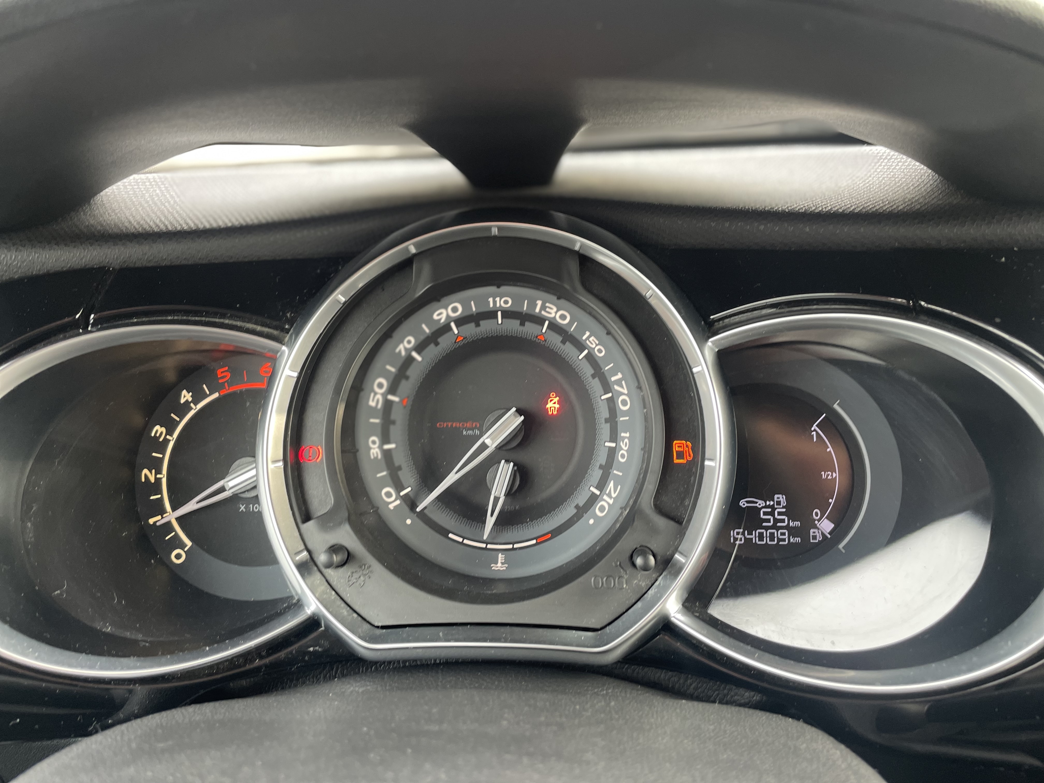 Citroen Ds3 (2) 1.6 E-HDI 90 SO CHIC