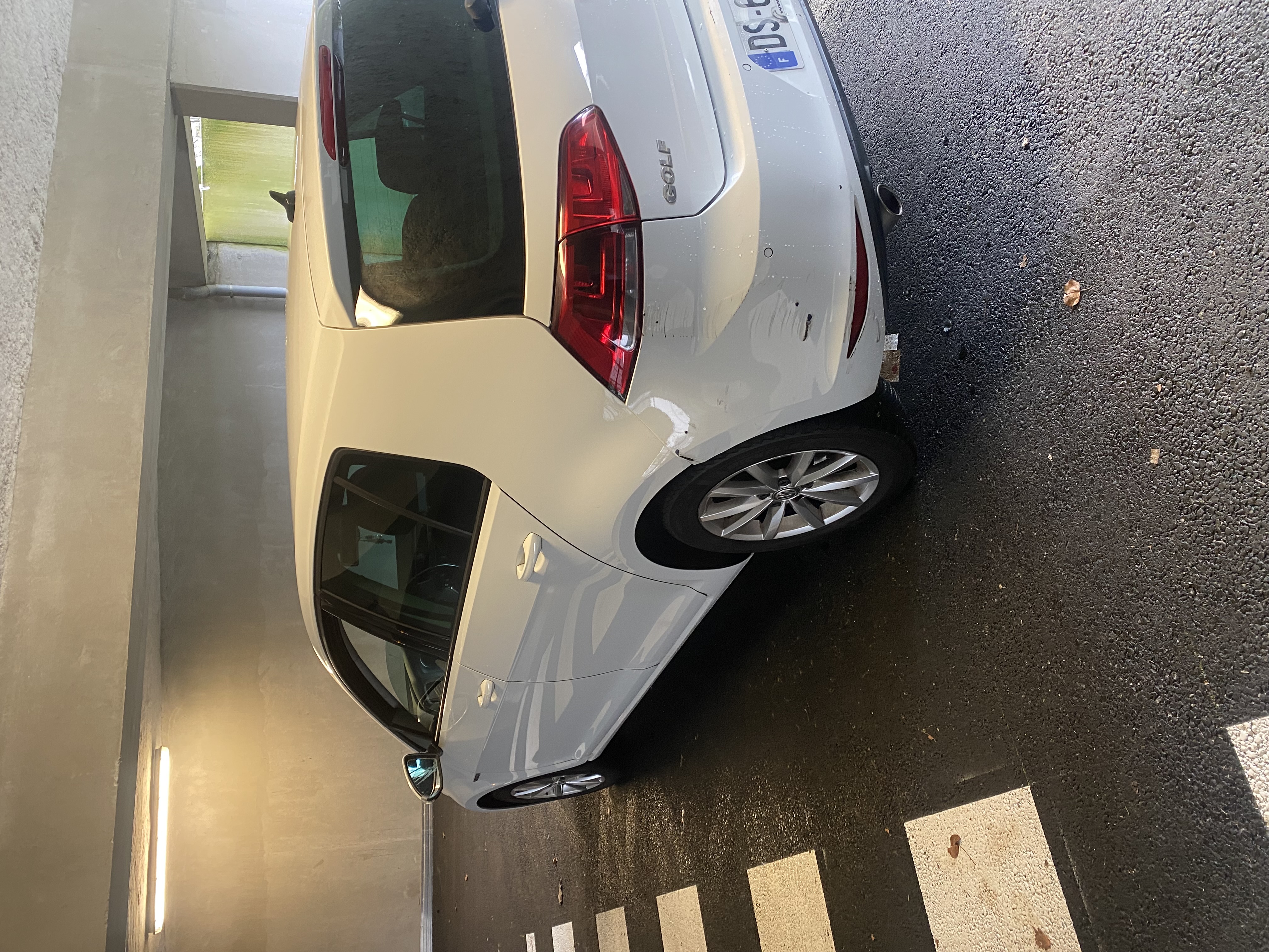 Volkswagen Golf VII 1.6 TDI 105 BLUEMOTION TECHNOLOGY LOUNGE 5P