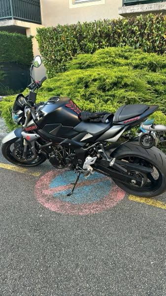 SUZUKI GSR ONE EDITION ABS
