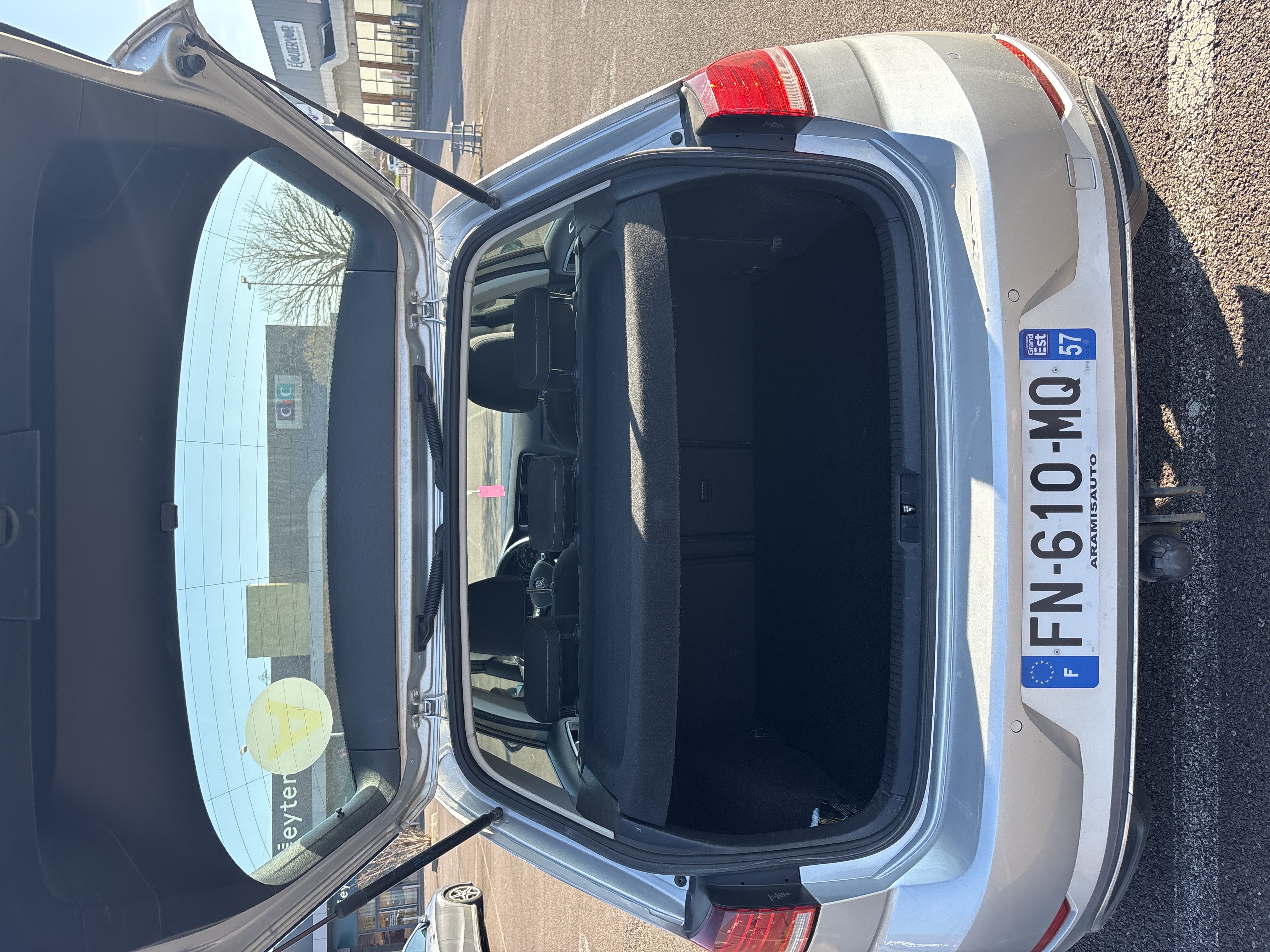Volkswagen Golf VII (2) 1.6 TDI 115 CONFORT BUSINESS 5P