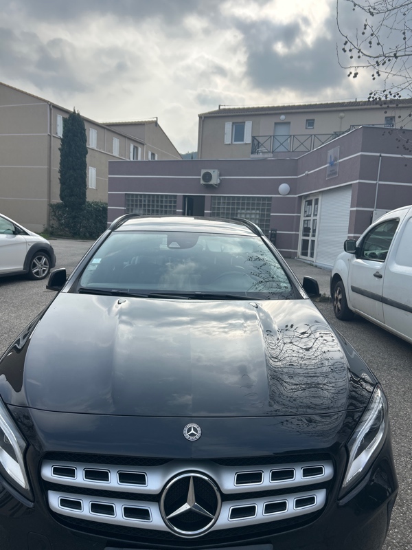 Mercedes-Benz Gla GLA 180D
