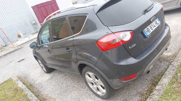 Ford Kuga 2.0 TDCI 140 DPF 4X4 TITANIUM BVM6