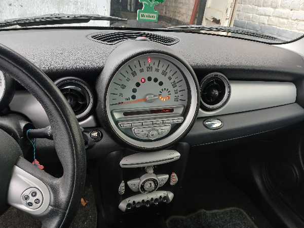 Mini COOPER one