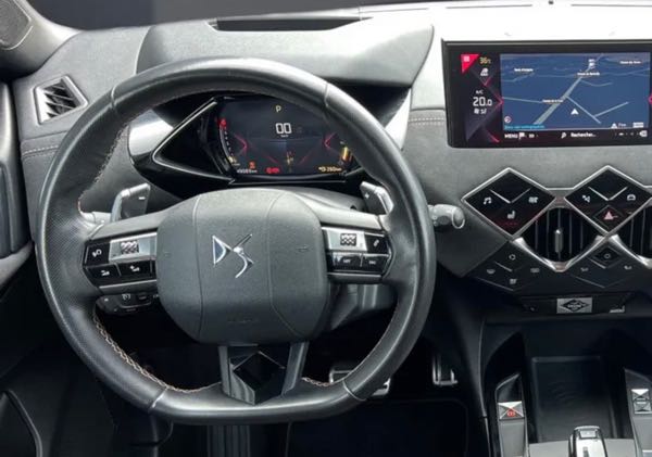 Ds 3 Crossback PureTech 130ch Performance Line + Automatique 109g