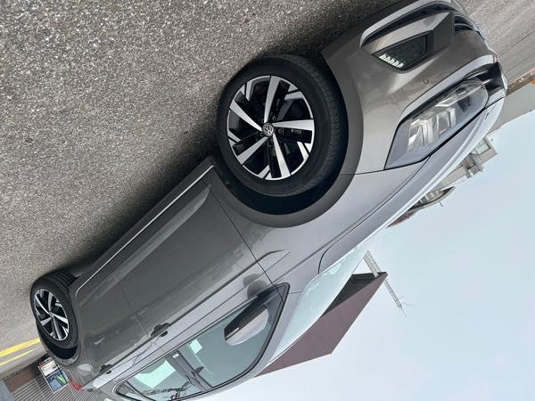 Volkswagen Polo VI 1.0 65 CONNECT