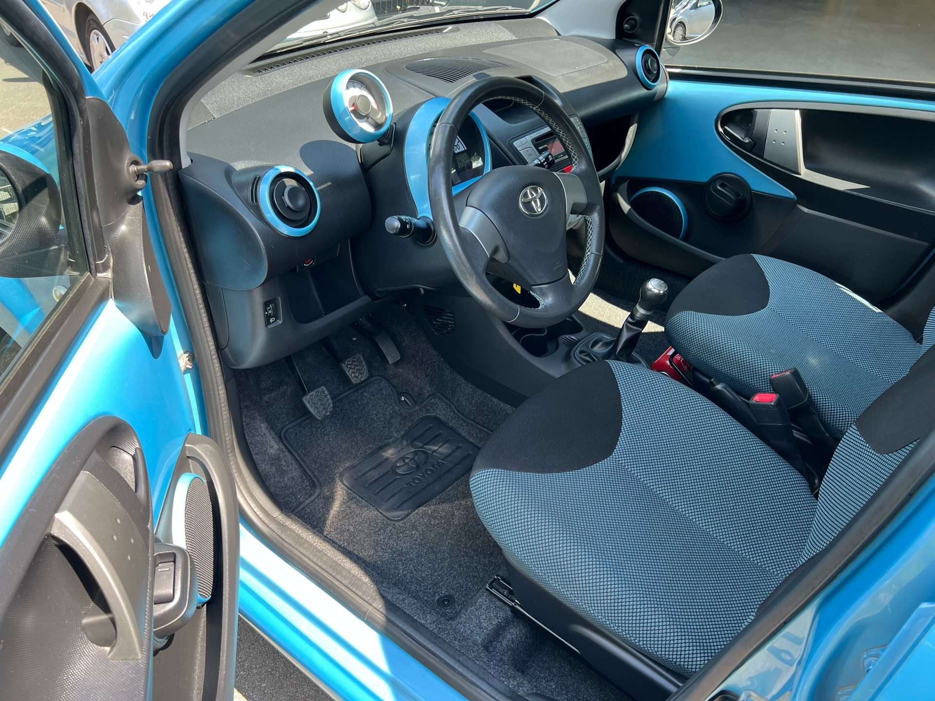 Toyota Aygo 1.0i Color Edition*CLIMA*LED*JANTES*garantie*AUX*