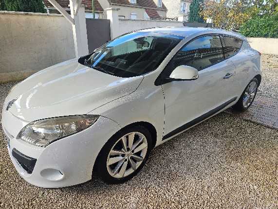 Renault Megane III (2) COUPE 1.4 TCE 130 DYNAMIQUE