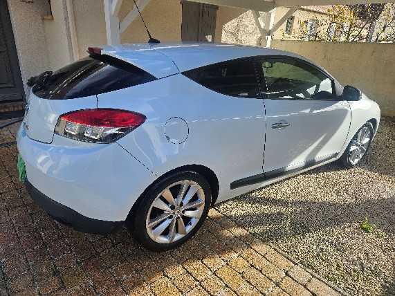 Renault Megane III (2) COUPE 1.4 TCE 130 DYNAMIQUE