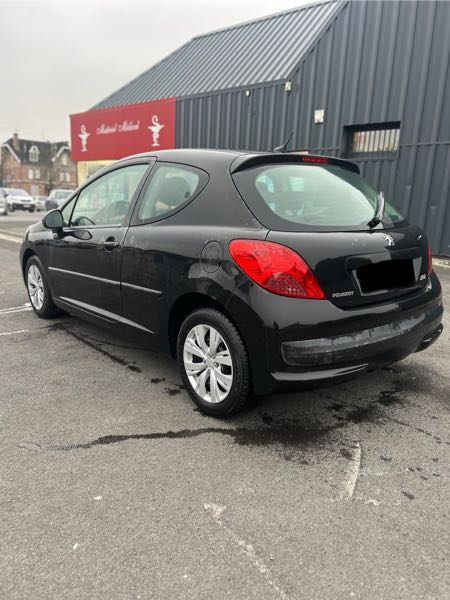 Peugeot 207 1.4 75 STYLE 3P