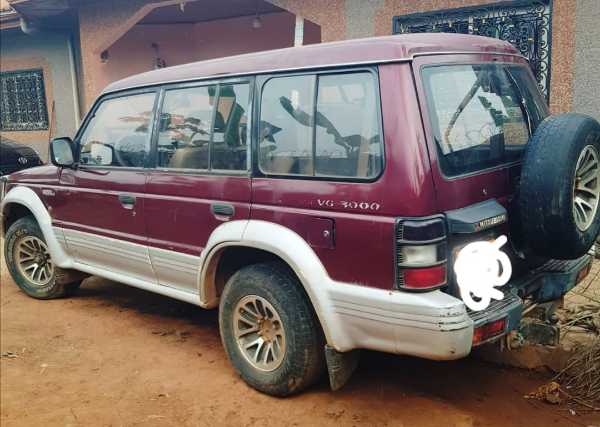 Mitsubishi Pajero Mitsubishi Pajero V6 3000 GLS 4×4