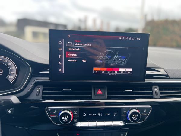 Audi A4 V (3) 35 TFSI 150 DESIGN S TRONIC 7
